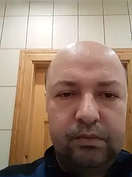 Snapshot of Luceriusbigass chatting on 12/28/24, 03:37 Luceriusbigass online show from 12/28/24, 03:37