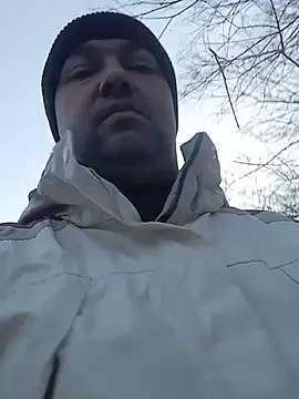 Snapshot of Luceriusbigass chatting on 01/27/25, 03:18 Luceriusbigass online show from 01/27/25, 03:18