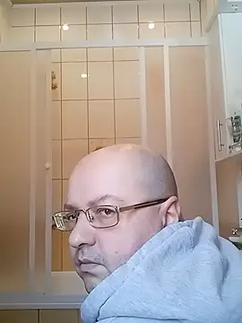 Snapshot of Luceriusbigass chatting on 02/22/25, 09:23 Luceriusbigass online show from 02/22/25, 09:23