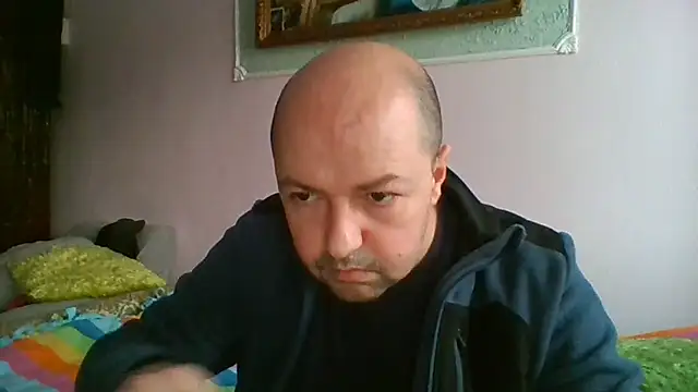 Snapshot of Luceriusbigass chatting on 03/02/25, 02:54 Luceriusbigass online show from 03/02/25, 02:54