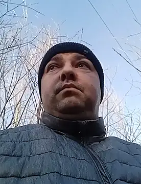 Snapshot of Luceriusbigass chatting on 03/04/25, 03:15 Luceriusbigass online show from 03/04/25, 03:15