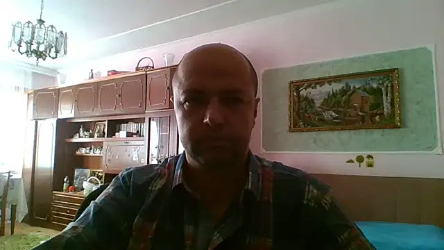 Snapshot of Luceriusbigass chatting on 09/19/25, 02:40 Luceriusbigass online show from 09/19/25, 02:40