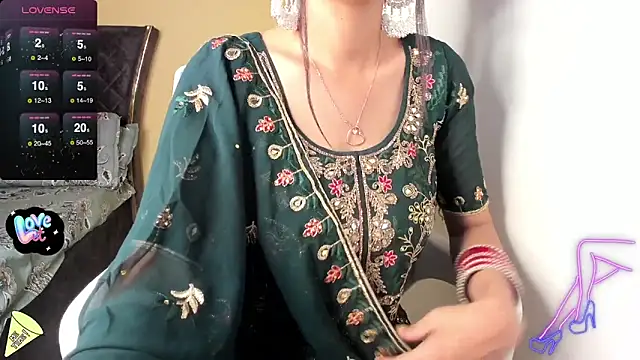 Snapshot of Abigail_Ab chatting on 03/11/25, 04:51 Abigail Ab online show from 03/11/25, 04:51