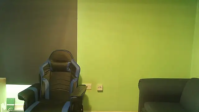 Snapshot of sexyass72 chatting on 10/18/25, 01:01 sexyass72 online show from 10/18/25, 01:01