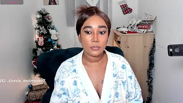 Snapshot of alessia_anderson chatting on 12/15/24, 06:40 alessia anderson online show from 12/15/24, 06:40