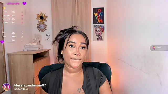 Snapshot of alessia_anderson chatting on 03/05/25, 06:01 alessia anderson online show from 03/05/25, 06:01