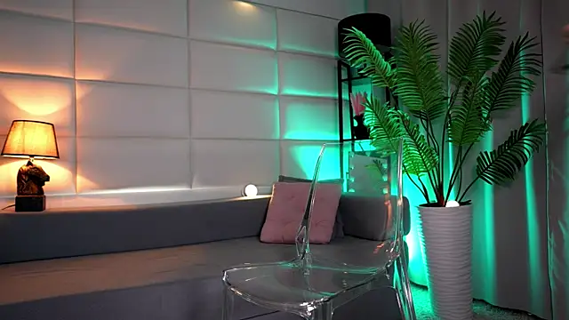 Snapshot of Juliadragon chatting on 11/10/25, 02:21 Juliadragon online show from 11/10/25, 02:21