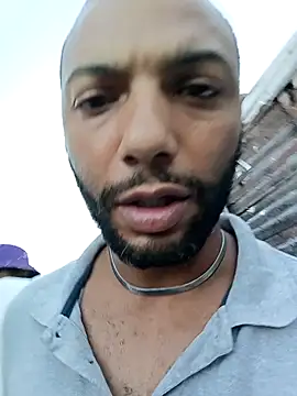 Snapshot of Camodick chatting on 02/01/25, 05:16 Camodick online show from 02/01/25, 05:16