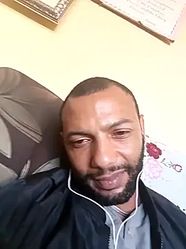 Snapshot of Camodick chatting on 02/03/25, 05:18 Camodick online show from 02/03/25, 05:18