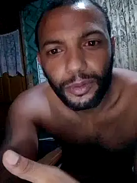 Snapshot of Camodick chatting on 02/08/25, 01:43 Camodick online show from 02/08/25, 01:43