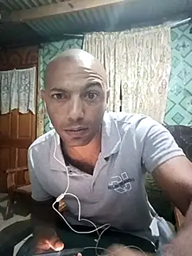 Snapshot of Camodick chatting on 02/15/25, 11:36 Camodick online show from 02/15/25, 11:36