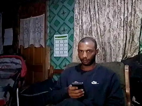 Snapshot of Camodick chatting on 02/28/25, 01:26 Camodick online show from 02/28/25, 01:26