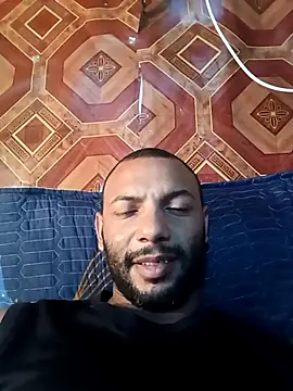 Snapshot of Camodick chatting on 03/07/25, 01:18 Camodick online show from 03/07/25, 01:18