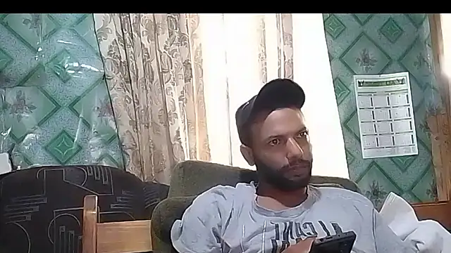 Snapshot of Camodick chatting on 03/18/25, 06:25 Camodick online show from 03/18/25, 06:25