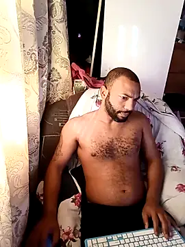 Snapshot of Camodick chatting on 09/08/25, 03:00 Camodick online show from 09/08/25, 03:00