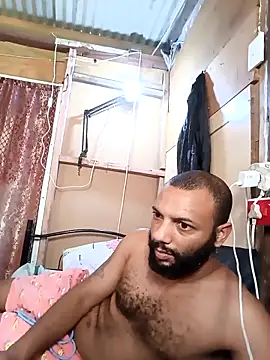 Snapshot of Camodick chatting on 10/15/25, 12:05 Camodick online show from 10/15/25, 12:05