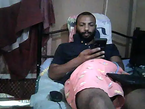 Snapshot of Camodick chatting on 10/16/25, 02:40 Camodick online show from 10/16/25, 02:40