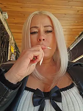 MILFBARBY online show from 11/03/25, 09:10