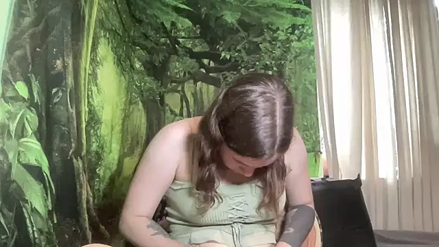 mo0ngoddess online show from 10/15/25, 01:06