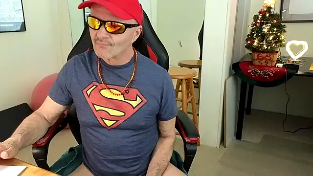 hotdadbod online show from 12/18/24, 09:18