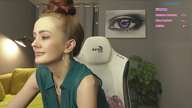 Snapshot of Megany chatting on 02/07/25, 02:50 Megany online show from 02/07/25, 02:50