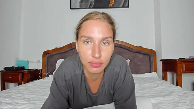 SofiClimbing online show from 10/24/25, 10:11