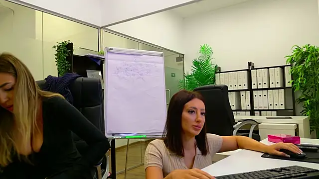 BabesGoWild online show from 09/09/25, 04:23