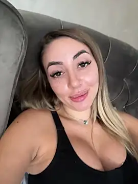 BabesGoWild online show from 10/17/25, 06:05