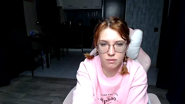 Reginasmilee online show from 11/10/25, 12:31