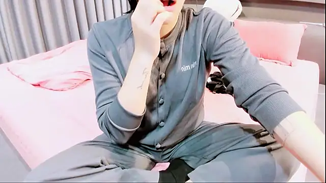 SungkyunnKwan online show from 01/20/25, 04:34