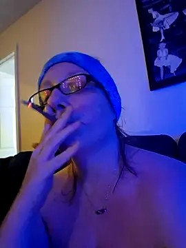 XxMs StarzxX online show from 09/17/25, 03:19