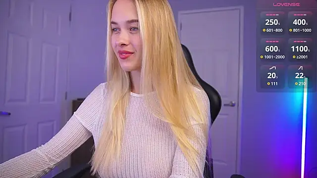 DanikaDillan online show from 12/27/24, 01:22