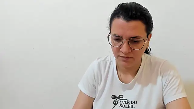 MARILYN GARCIA online show from 11/09/25, 04:27