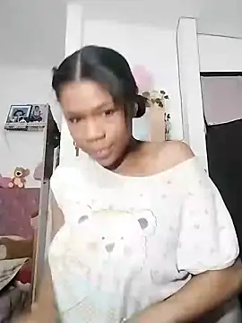 Snapshot of angel_allis chatting on 02/05/25, 02:19 angel allis online show from 02/05/25, 02:19