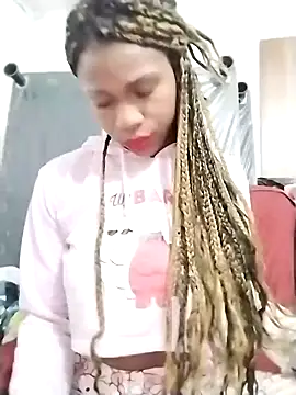 Snapshot of angel_allis chatting on 09/17/25, 04:25 angel allis online show from 09/17/25, 04:25