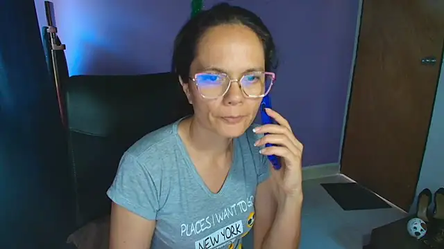 Snapshot of Nattyslave4U chatting on 09/11/25, 09:59 Nattyslave4U online show from 09/11/25, 09:59