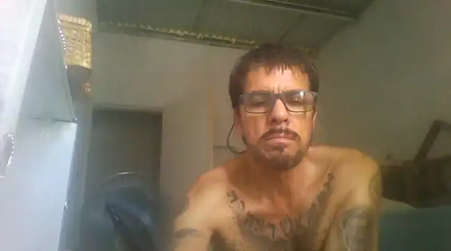 Snapshot of el_principe_hot chatting on 02/23/25, 06:56 el principe hot online show from 02/23/25, 06:56