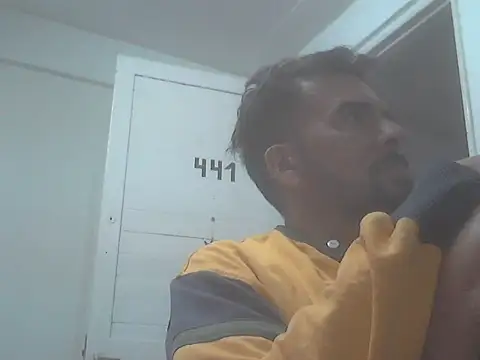 Snapshot of el_principe_hot chatting on 10/31/25, 03:07 el principe hot online show from 10/31/25, 03:07