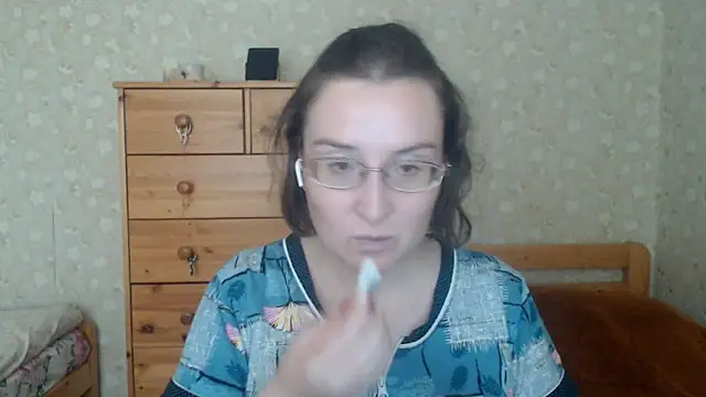 Snapshot of Smart_Rose chatting on 11/02/25, 09:55 Smart Rose online show from 11/02/25, 09:55