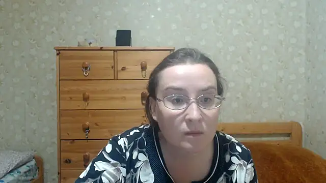 Snapshot of Smart_Rose chatting on 11/11/25, 03:56 Smart Rose online show from 11/11/25, 03:56