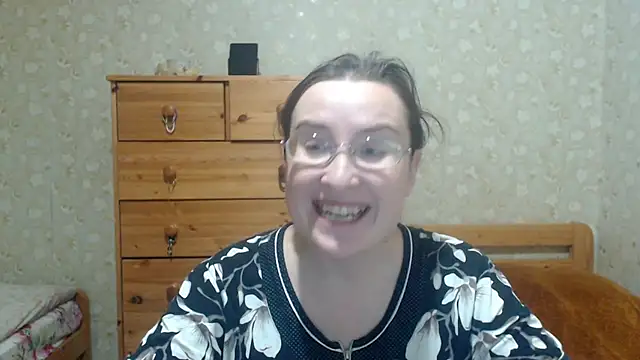 Snapshot of Smart_Rose chatting on 11/20/25, 04:07 Smart Rose online show from 11/20/25, 04:07