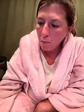 Snapshot of Natali_UA chatting on 10/18/25, 06:08 Natali UA online show from 10/18/25, 06:08