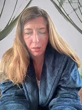 Snapshot of Natali_UA chatting on 10/29/25, 07:21 Natali UA online show from 10/29/25, 07:21