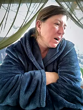 Snapshot of Natali_UA chatting on 10/31/25, 05:19 Natali UA online show from 10/31/25, 05:19