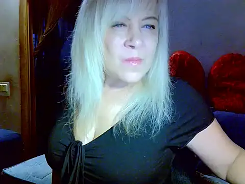 Snapshot of AgoniA7 chatting on 11/07/25, 04:45 AgoniA7 online show from 11/07/25, 04:45