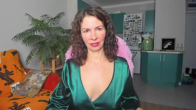 Snapshot of ChristinaGlory chatting on 03/19/25, 04:13 ChristinaGlory online show from 03/19/25, 04:13