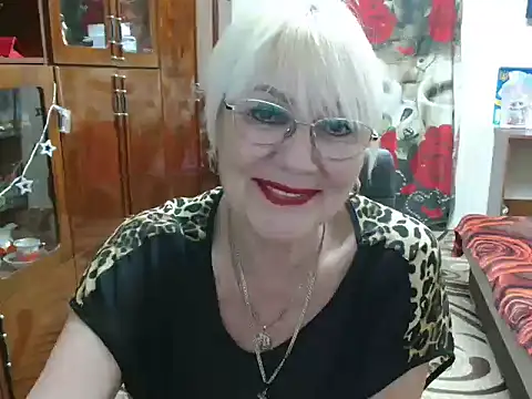 Snapshot of JenaCheim chatting on 12/07/24, 08:38 JenaCheim online show from 12/07/24, 08:38