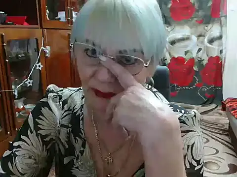 Snapshot of JenaCheim chatting on 12/08/24, 10:25 JenaCheim online show from 12/08/24, 10:25