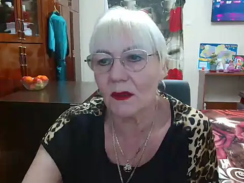 Snapshot of JenaCheim chatting on 01/10/25, 06:31 JenaCheim online show from 01/10/25, 06:31