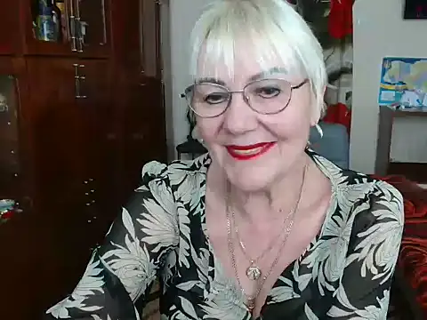 Snapshot of JenaCheim chatting on 03/05/25, 06:23 JenaCheim online show from 03/05/25, 06:23